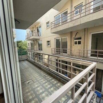 Balcony in 3 BHK Builder Floor at BPTP Amstoria, Sector 102 – for Rent