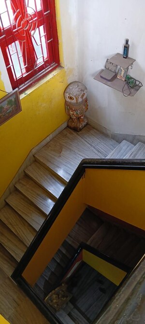 Furnished Amenities in  Showroom at Ballygunge – for Sale