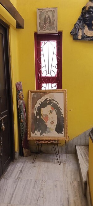 Furnished Amenities in  Showroom at Ballygunge – for Sale