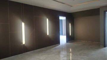 Room in 4 BHK Builder Floor at Sector 15 – for Sale