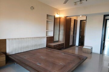 Bedroom in 3 BHK Apartment at Siddhivinayak Horizon, Prabhadevi – for Sale