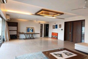Parking in 3 BHK Apartment at Siddhivinayak Horizon, Prabhadevi – for Sale