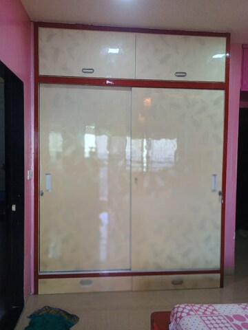 Room in 2 BHK Apartment at Metro Junction Mall, Kalyan Shilphata Road – for Rent