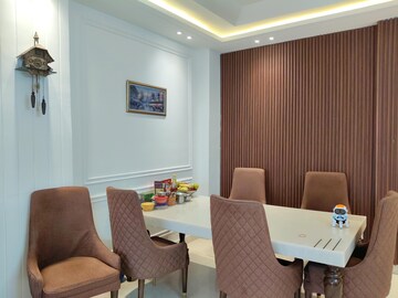 Master Bedroom in 2.5 BHK Apartment at Vatika City, Sector 49 – for Rent