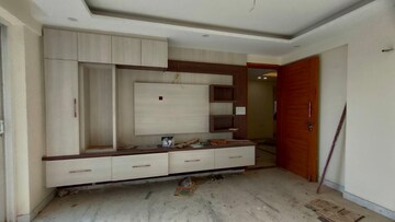 Room in 4 BHK Builder Floor at Sector 15 – for Sale