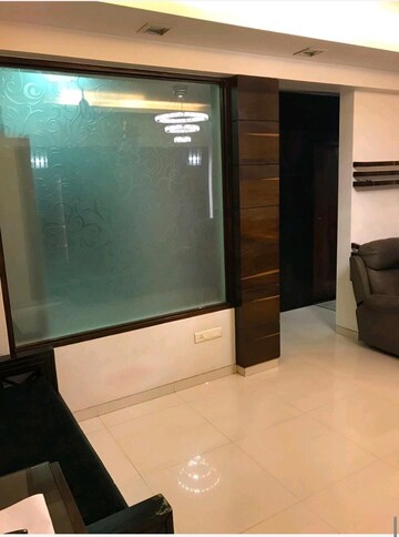 Furnished Amenities in 1 BHK Apartment at Abhishek Apartment Andheri West, Andheri West – for Sale