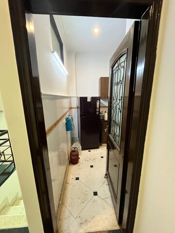 Building Lobby in 3 BHK Builder Floor at Sector 26 – for Rent