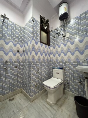 2 BHK Builder Floor For Sale in Govindpuri