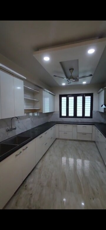 Kitchen in 3 BHK Builder Floor at Sector 45 – for Rent