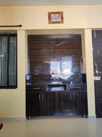 Room in 2 BHK Apartment at Vertical Wisteria, Mundhwa – for Rent