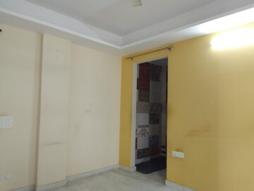 Room in 3 BHK Builder Floor at MVL IPark, Sector 15 – for Rent