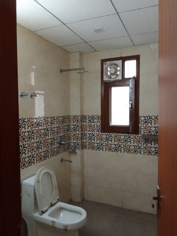 Bathroom in 3 BHK Builder Floor at MVL IPark, Sector 15 – for Rent