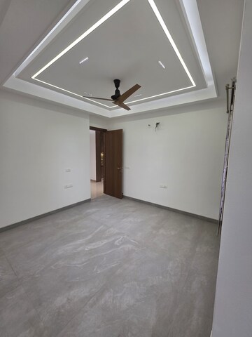 Room in 4 BHK Builder Floor at Ramprastha Colony – for Sale