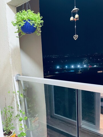 Furnished Amenities in 1 BHK Apartment at Dosti West County, Balkum Pada – for Rent