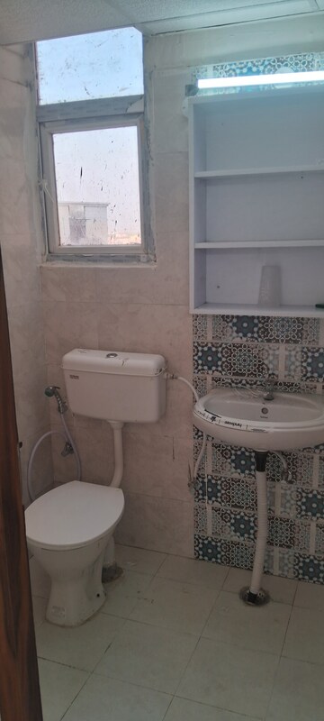 2 BHK Apartment For Rent in Signature Global Proxima, Sector 89