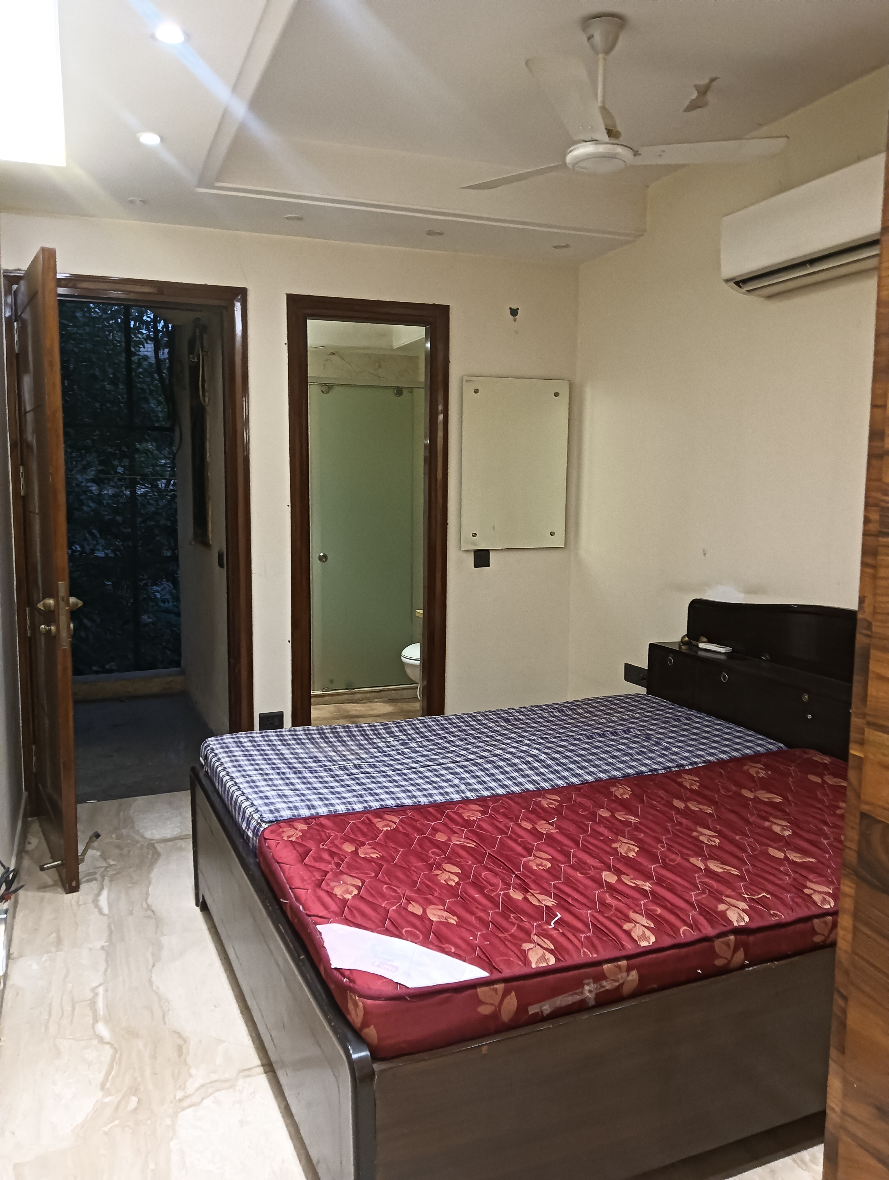 1 BHK Builder Floor For Sale in Lajpat Nagar I