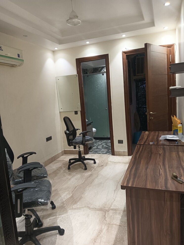 Room, lajpat nagar i 1 Bedroom 450 Sq.Ft. Builder Floor In Lajpat Nagar I Delhi 8546874