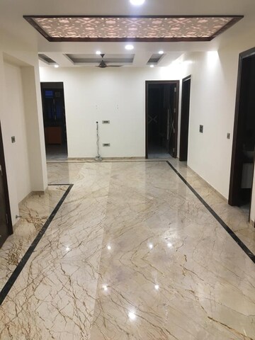 Room in 3 BHK Builder Floor at MVL IPark, Sector 15 – for Rent