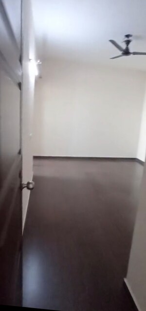 Room in 3 BHK Apartment at GH-7 Crossings Republik, Vijay Nagar – for Sale