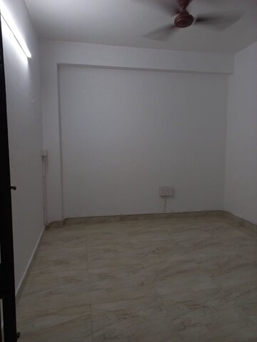 Room in 1 BHK Builder Floor at Saket – for Rent
