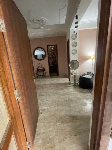 Parking in 3 BHK Builder Floor at BPTP Parklands, Sector 76 – for Rent