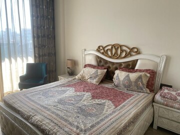 Bedroom in 3 BHK Builder Floor at Sector 14 – for Sale