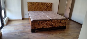 Room in 3 BHK Apartment at Sector 137 – for Rent