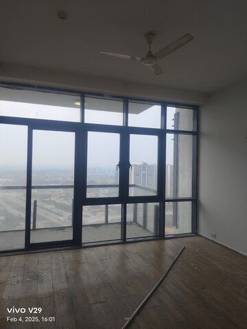 Room in 3 BHK Apartment at Ireo The Grand Arch, Sector 58 – for Rent