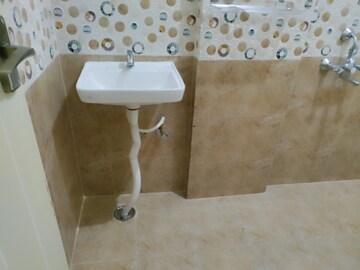 Bathroom in 1 BHK Builder Floor at Hsr Layout Sector 2 – for Rent