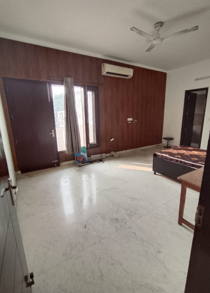 3 BHK + Pooja Room Apartment For Sale in Gayatri CGHS