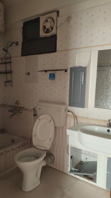 Bathroom in 4 BHK Builder Floor at Hsr Layout Sector 2 – for Rent