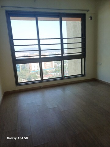 Room in 1 BHK Apartment at Sheth Vasant Oasis, Andheri East – for Rent