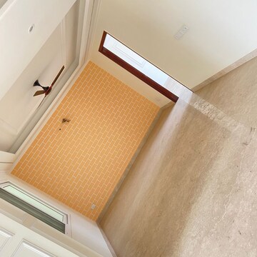 Furnished Amenities in 4 BHK Builder Floor at Sector 23 – for Rent