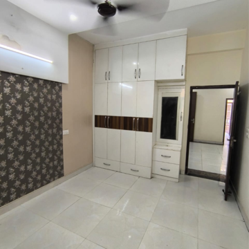 Bedroom in 3 BHK Builder Floor at Patiala Road – for Rent