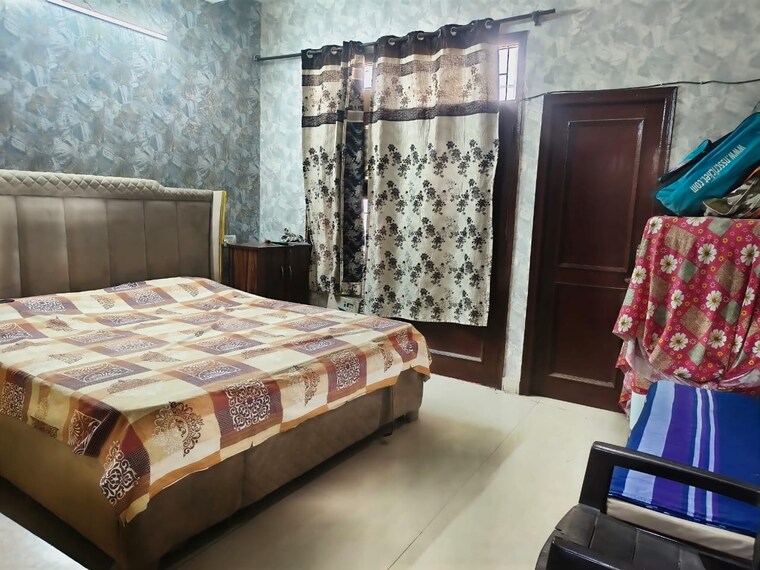 Bedroom, kishanpura 3 Bedroom 1450 Sq.Ft. Builder Floor In Kishanpura Zirakpur 8548192