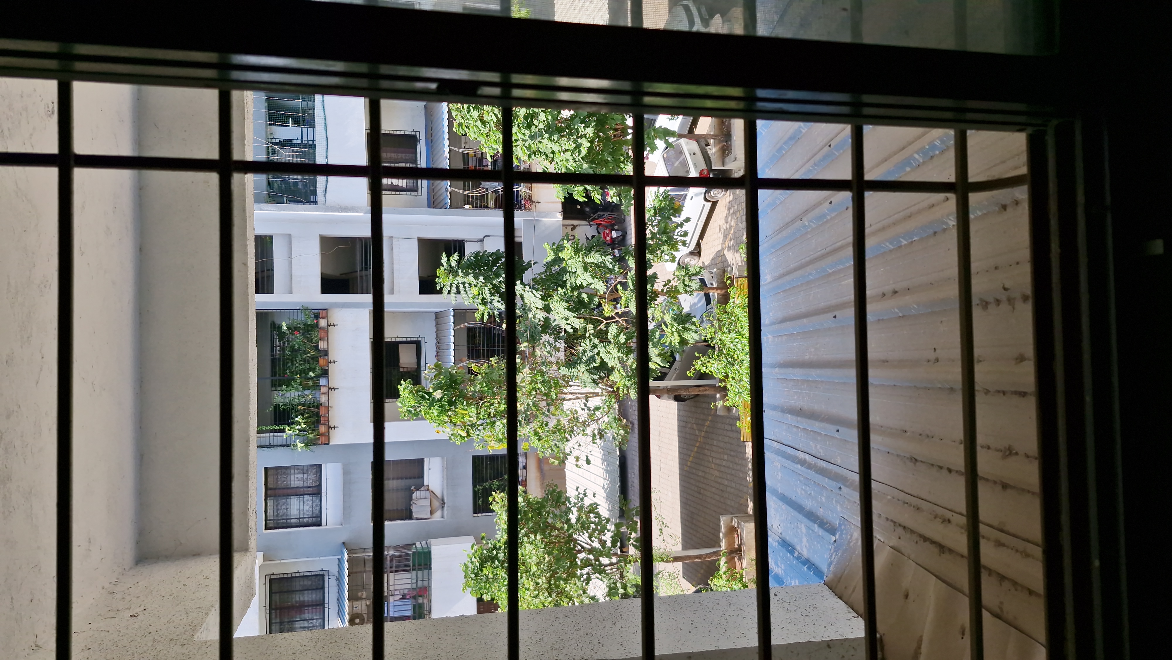 2 BHK 999 Sq.Ft. Apartment in Vanashree Apartment