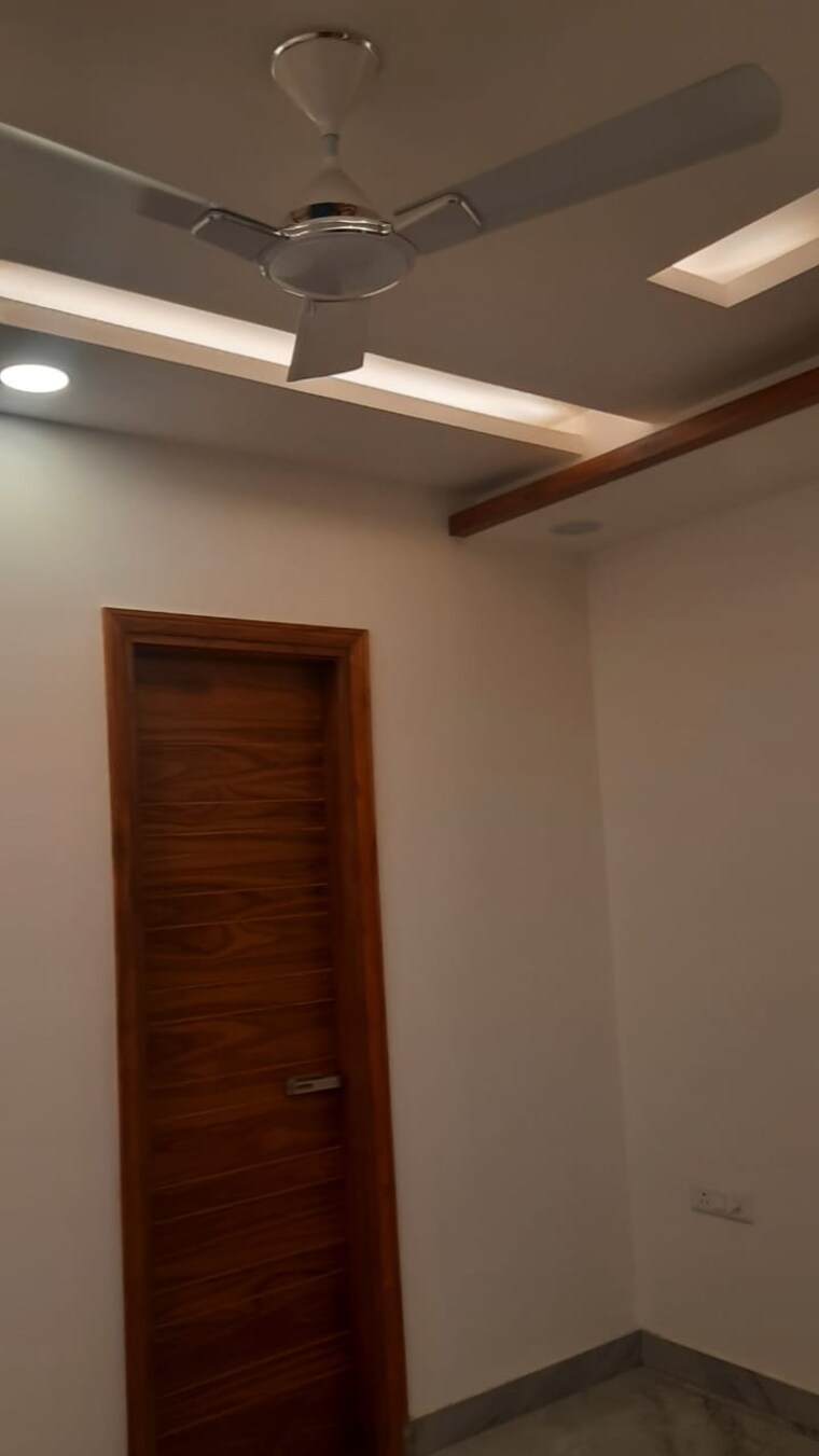 undefined, parklands 3 Bedroom 250 Sq.Yd. Builder Floor In Sector 85 Faridabad 8548295