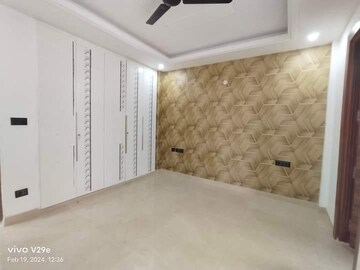 Room in 3 BHK Builder Floor at M3M Atrium, Sector 57 – for Rent