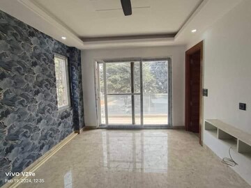 Room in 3 BHK Builder Floor at M3M Atrium, Sector 57 – for Rent