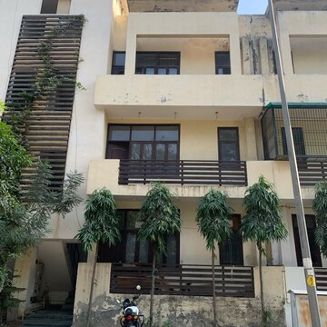 3 BHK Builder Floor For Rent in Aditya White Cottage, Shahpur Bamheta