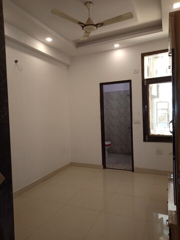 Room in 4 BHK Builder Floor at Sector 73 – for Sale