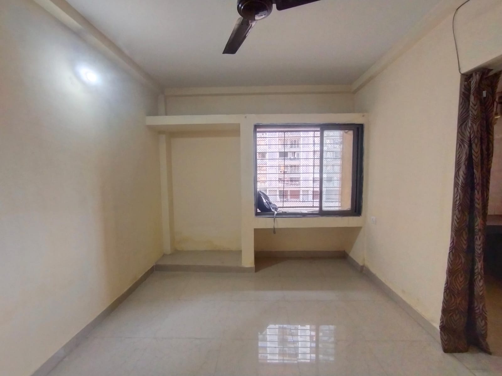 1 BHK + Extra Room 403 Sq.Ft. Apartment in Shivnath Habitats Phase I