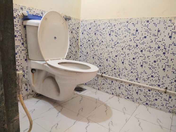 Bathroom, shivnath-habitats-phase-i 1 Bedroom 403 Sq.Ft. Apartment In Padle Thane 8548568