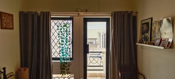 Room in 3 BHK Builder Floor at Niti Khand Iii – for Rent