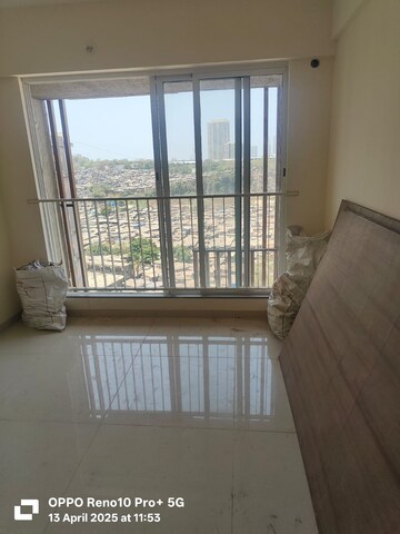 Room in 1 BHK Apartment at Godrej Nest Kandivali, Kandivali East – for Rent