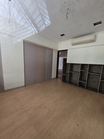 Room in  Showroom at Hiranandani Garden Eden 2, Powai – for Rent