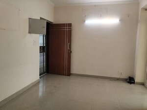 Room in 2 BHK Apartment at Supertech Ecociti, Sector 137 – for Sale