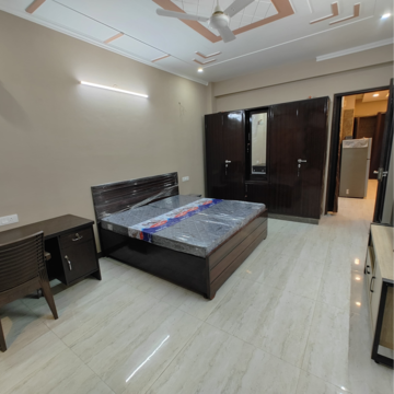 Room in 2 BHK Builder Floor at Sector 43 – for Rent