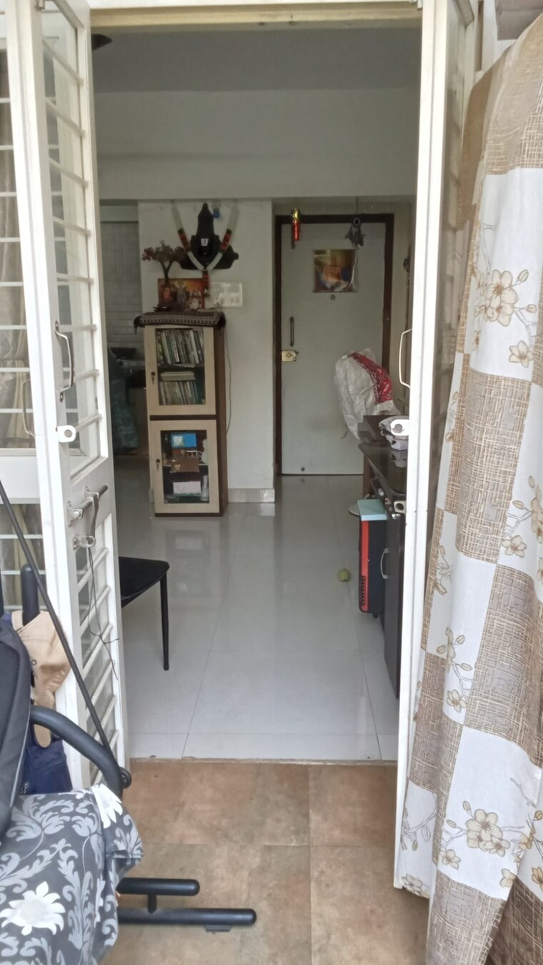 Balcony, kumar-urban-kul-utsav 2.5 Bedroom 1100 Sq.Ft. Apartment In Kondhwa Pune 8549106