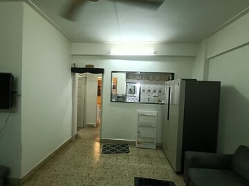 Kitchen in 1.5 BHK Apartment at Santacruz West – for Rent